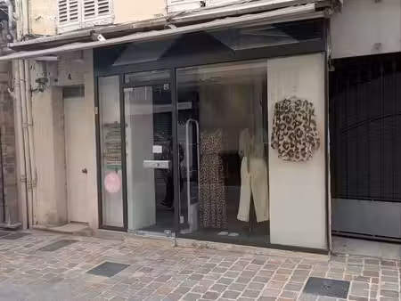 local commercial 30m2 centre historique