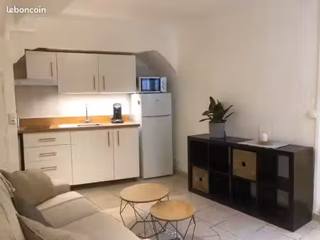 t2 meublé au calme