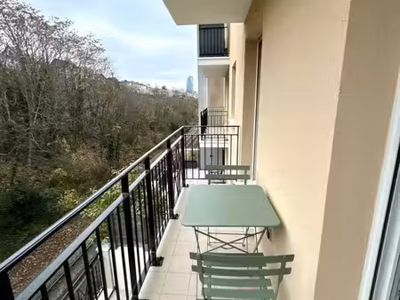 ⭐ studio meublé 26 m² – suresnes centre-ville – refait à neuf – balcon
