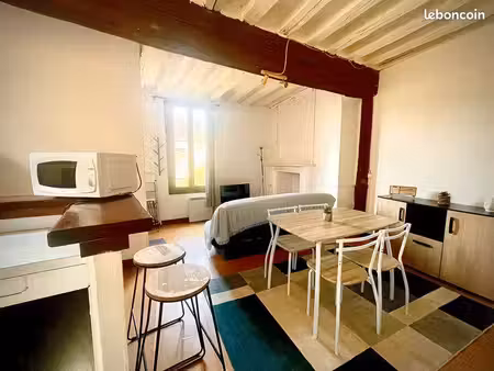 f2 rénové et meublé de 32 m2avec coin nuit