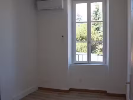 bureau à sous-louer à joyeuse