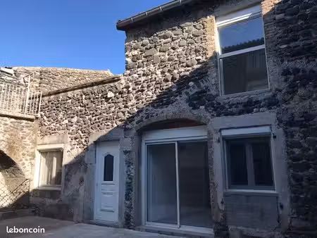 maison de village 90 m2 dans cour intérieure