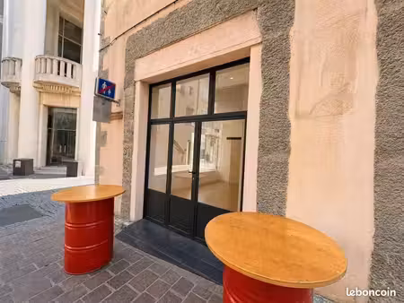 local commercial 55 m²