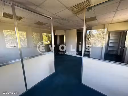 bureaux 250 m²