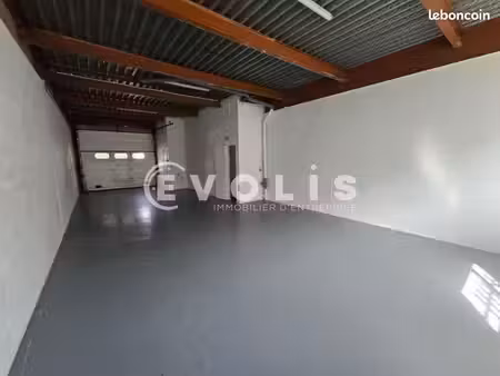 local d'activité 160 m²