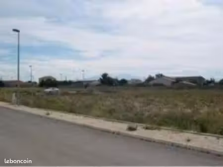 terrain 482 m² saint lye