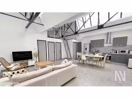 loft/atelier/surface 3 pièces 60 m²