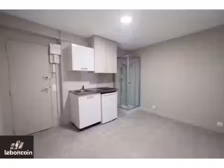 studio 1 pièce 11 m²