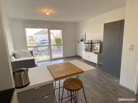 studio meublé neuf avec terrasse