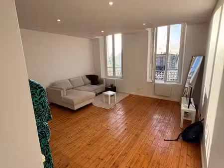 appartement t3 rénové à neuf disponible
