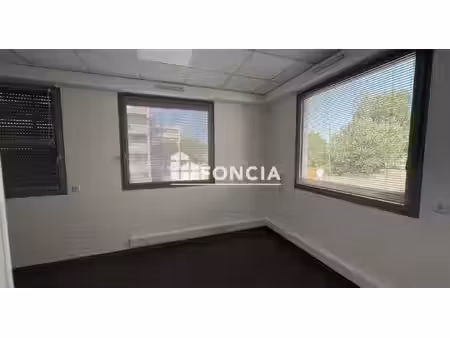 local commercial à louer