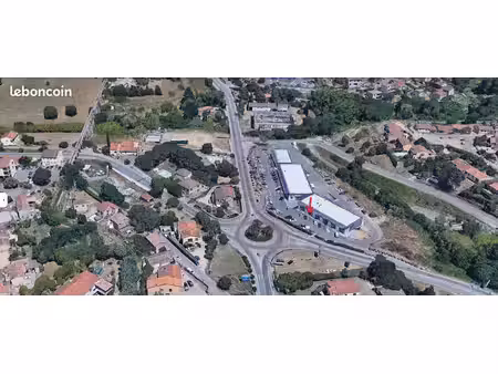 local commercial 154 m²