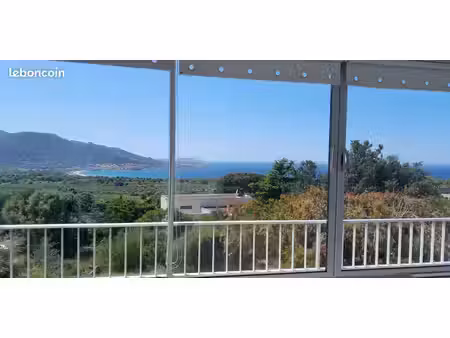 f2 61 m2 vue panoramique situé à 5 mns des plages