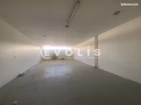 bureaux 80 m²