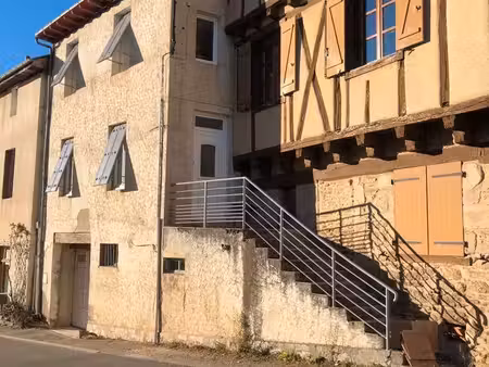 maison à louer cœur de village salmiech