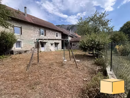 virignin – belle propriété familiale de 177 m² avec jardin