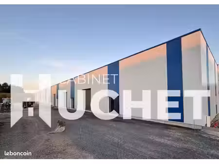 local industriel 102 m²
