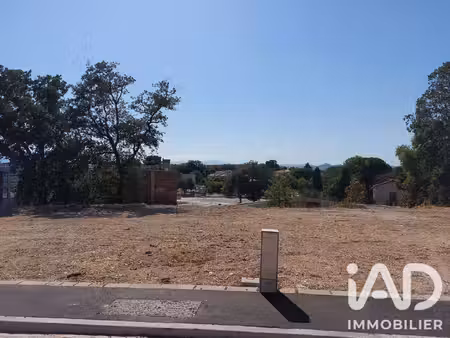 terrain constructible viabilisé à vendre