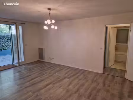 location appartement f2 courdimanche/limite cergy le haut