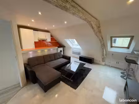 2 pièces - 28 m² - centre ville - quartier seraucourt