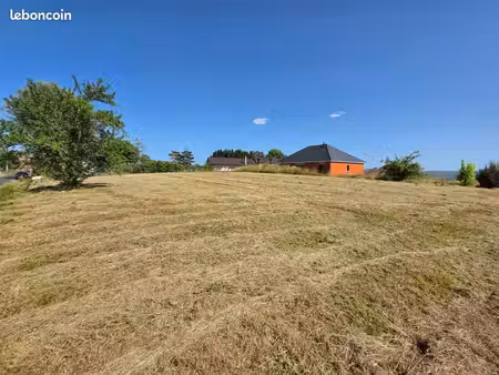 terrain 1070 m² saint-pantaléon-de-larche