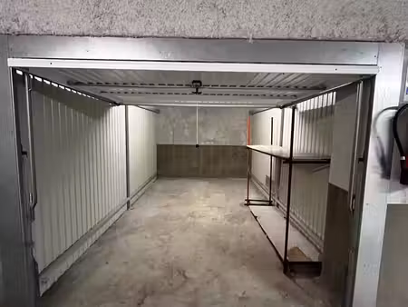 parking/box 12 m² périgny