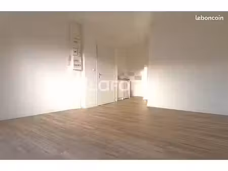 studio 1 pièce 26 m²