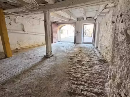 location local/cave/garage de 43m² au centre-ville de montbéliard