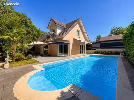 maison 5 pièces 145 m²