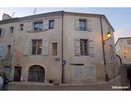 immeuble de rapport - 4 appts dans le vieux périgueux