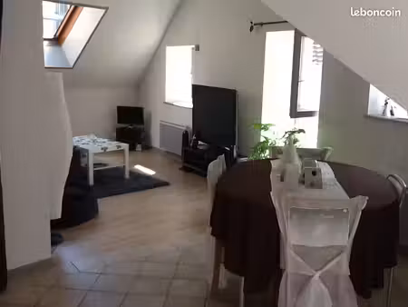 bel appartement t3 70 m² baume les dames