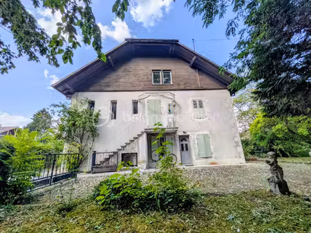appartement de 130 m² à ferney-voltaire