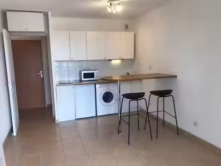 location appartement 2 pièces 32 m² à montpellier (34000)  620 €