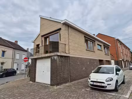 maison 2 ch. avec jardin à les bons villers clim 4 garages