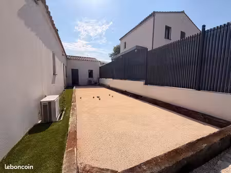 maison 130m2 avec piscine et jacuzzi