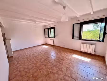 t3 68m2 au calme à 5 km d'uzès