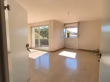 location appartement centre ville revel