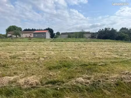 vend terrain à bâtir