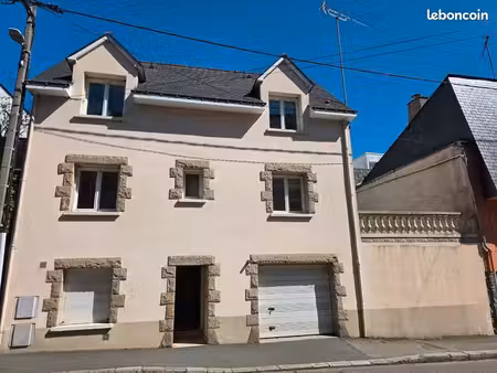 maison de ville avec terrasse et garage