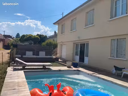 maison familiale  garage  piscine  pas de vis à vis