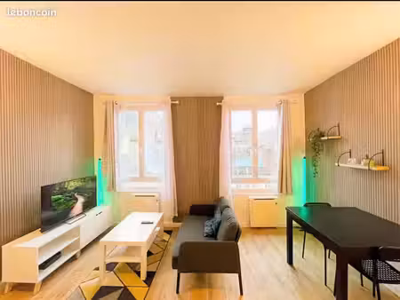 hôtel de ville - studio 27 m²