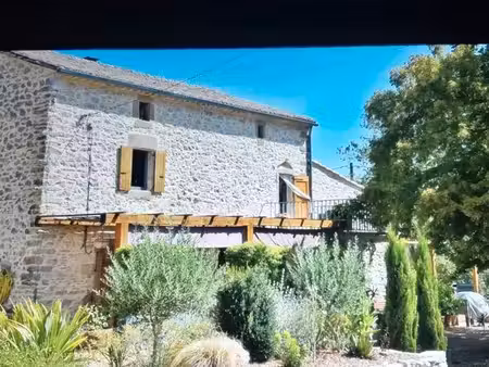 maison en pierre