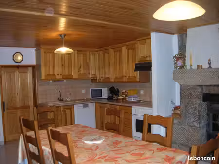 location petite maison châteauneuf de randon