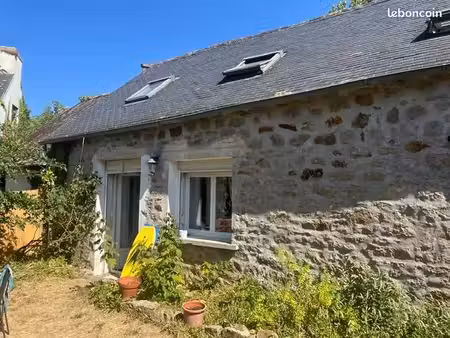 jolie maison meublée à plonévez porzay