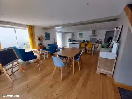 maison meublée avec jardin- 3 chambres + bureau-plonéour-lanvern