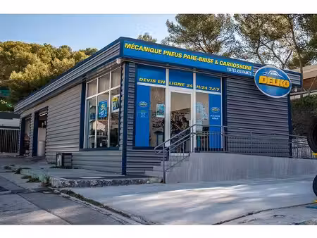 garage automobile  garage 400 m² anduze