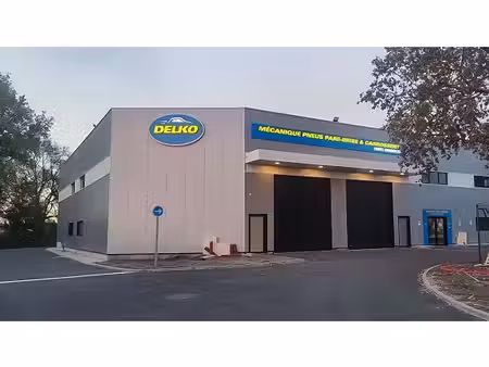 garage automobile  garage 360 m² marguerittes