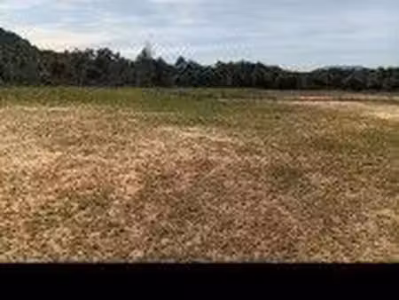 a vendre terrain agricol de 15300m2 prix 9000euro net a 5 minute du lac du salagou coter o