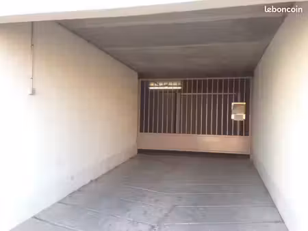 box garage fermé montpellier quartier hôpitaux facultés