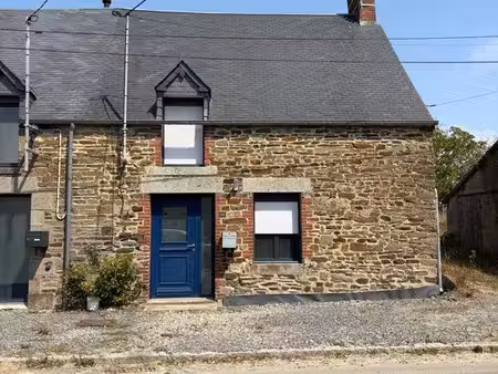 maison en pierre fraîchement rénovée